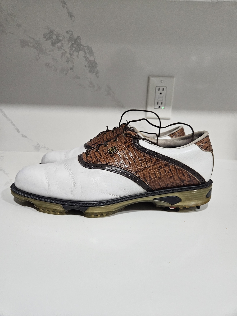 FootJoy DryJoys Tour White Golf Shoes Size Menโs 13 M 53612 Spiked Croc Pattern
